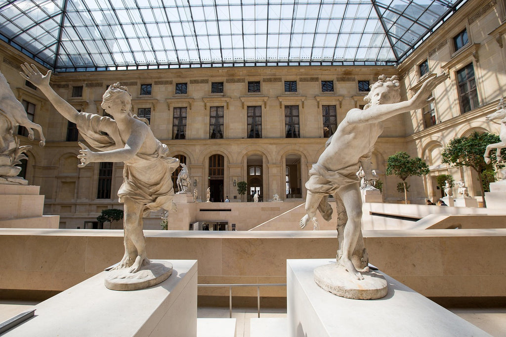 Louvre Private Family Tour - 2 Hours-Up to 6 People-Group Tickets Included