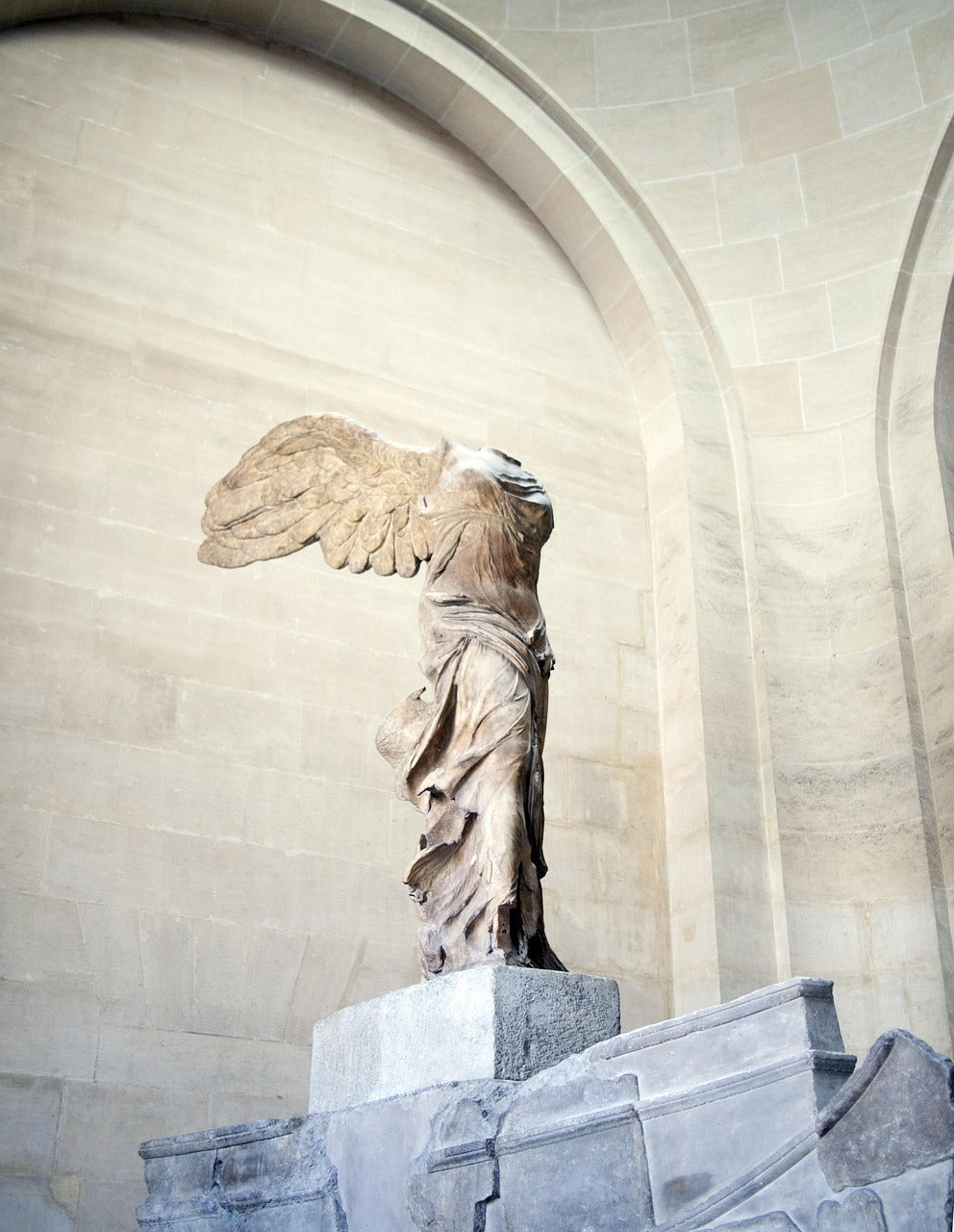 Louvre Private Family Tour - 2 Hours-Up to 6 People-Group Tickets Included